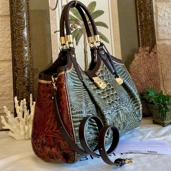 Brahmin🌿SERPENTINE HEARTWOOD ELISA SATCHEL
NEW WITH ATTACHED TAG🍃$435 MSRP🍃 - Picture 15 of 15